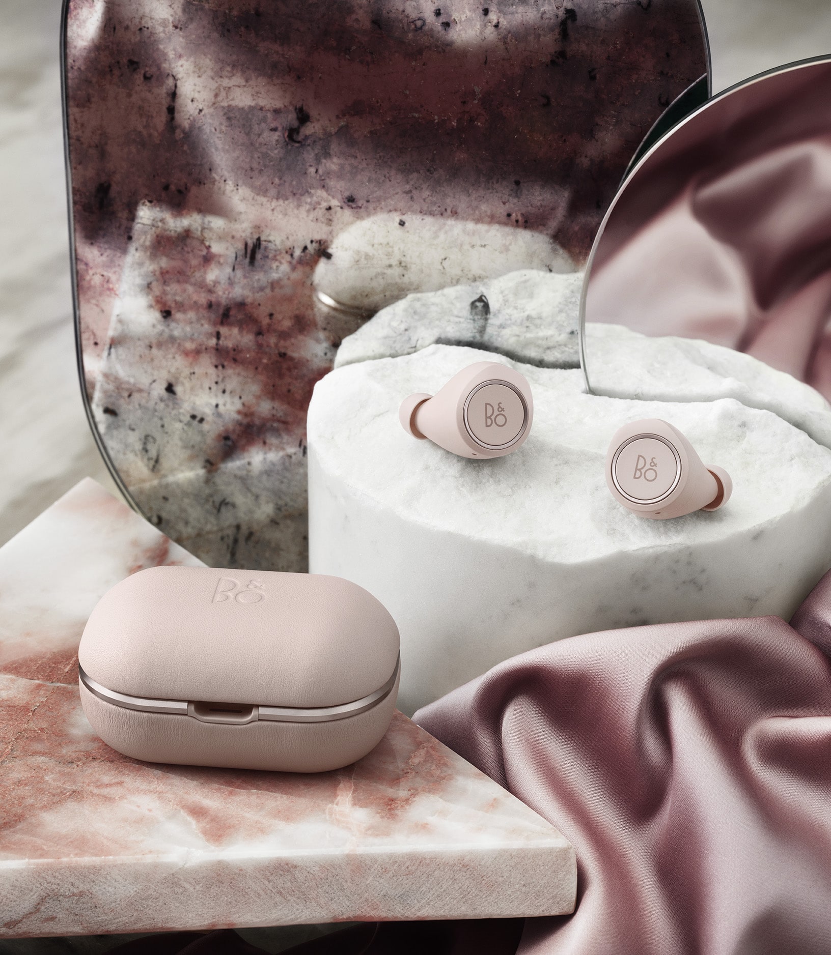 Bang & Olufsen lanza sus míticos auriculares en una edición especial en color rosa