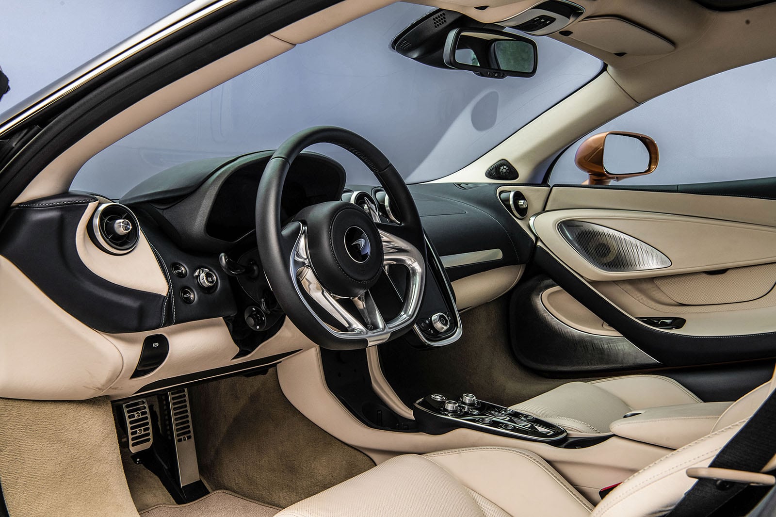 The New McLaren GT interior