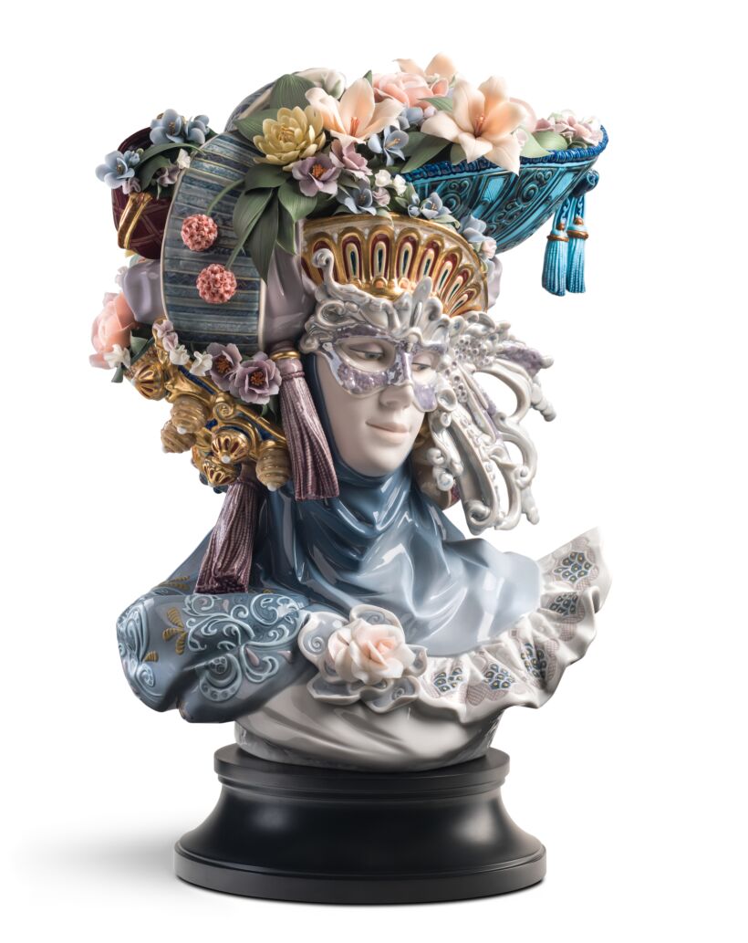 Alta porcelana - LLADRÓ Escultura mujer Fantasía veneciana. Serie limitada