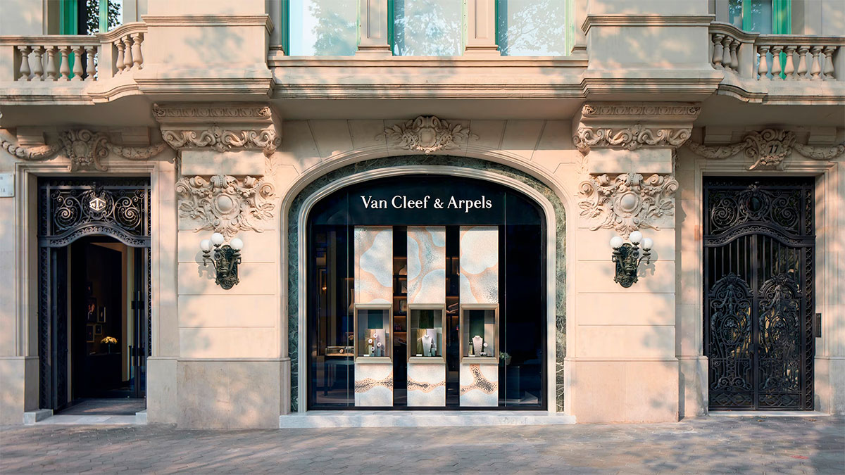 Van Cleef & Arpels opens its first boutique in Barcelona